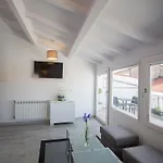 Bolboreta By En Casa Santiago de Compostela