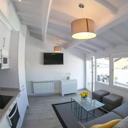 Bolboreta By En Casa * 圣地亚哥－德孔波斯特拉