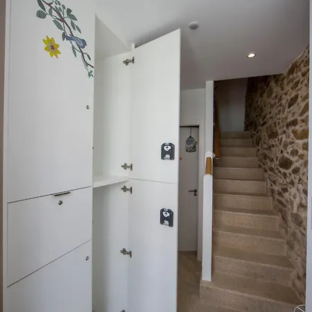 Bolboreta By En Casa * 圣地亚哥－德孔波斯特拉